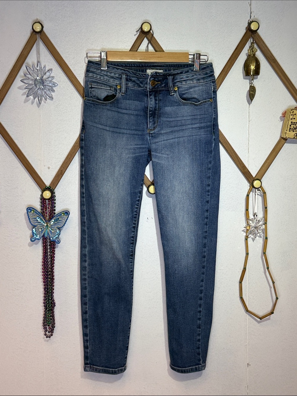 Miss Me Skinny Jeans in Faded Medium Blue